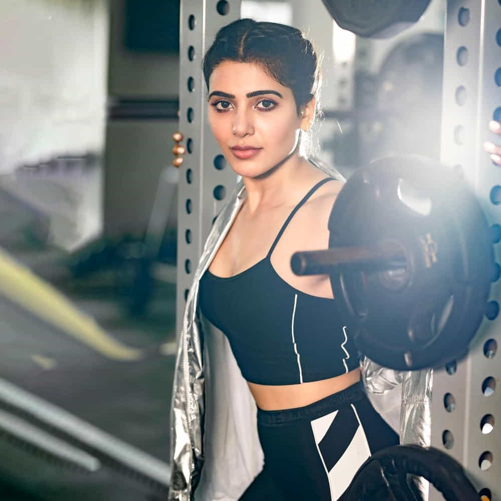 ఇక బ్రేక్ తీసుకున్న తర్వాత సోషల్ మీడియాతోనే ఎక్కువ సమయం గడుపుతుంది ఈ చిన్నది. రకరకాల ఫోటోలు, వీడియోలతో పాటు మోటివేషనల్ కొటేషన్స్ కూడా షేర్ చేస్తూ అభిమానులను ఆకట్టుకుంటుంది ఈ అమ్మడు. ఇక ఇప్పుడు సామ్ తిరిగి సినిమాలతో బిజీగా మారనుంది. ఇటీవలే రెండు మూడు సినిమాలకు గ్రీన్ సిగ్నల్ ఇచ్చింది.