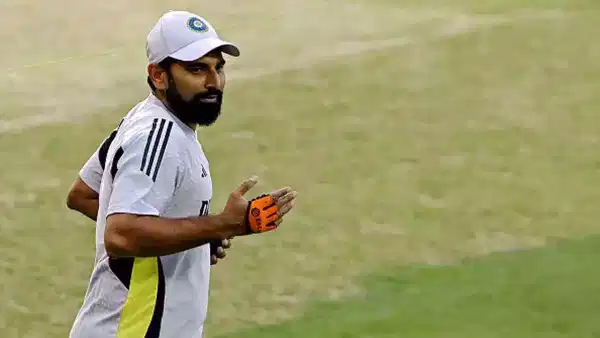 Ind vs Eng: టాస్ గెలిచి బౌలింగ్ ఎంచుకున్న సూర్యకుమార్: ప్లేయింగ్ XIలో గాయాల స్టార్ పేసర్ మాయం
