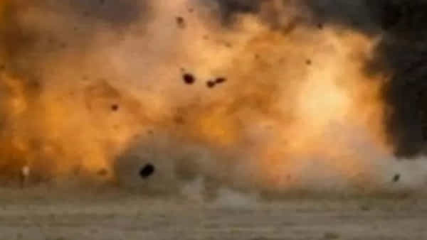 Jammu and Kashmir: నౌషేరా సెక్టార్ నియంత్రణ రేఖ సమీపంలో పేలుడు.. ఆరుగురు జవాన్లకు గాయాలు..