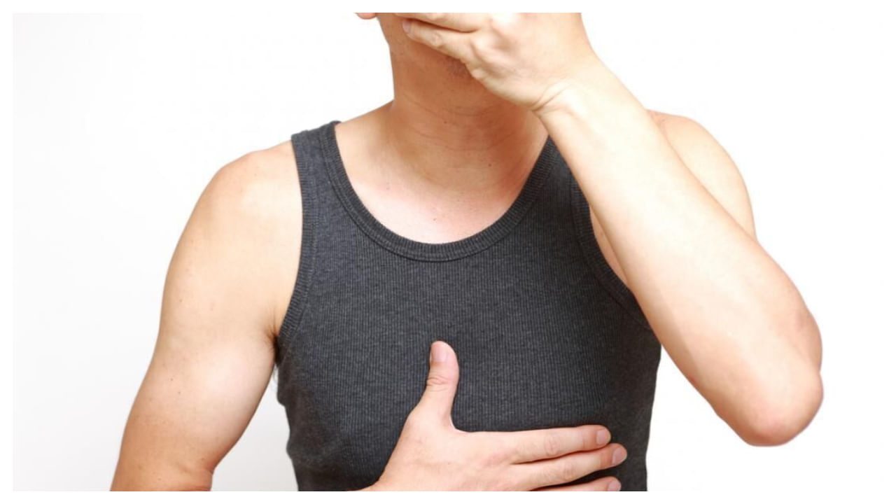 ఇలా పుల్లటి త్రేన్పుల కారణంగా అనారోగ్య సమస్యలు రావచ్చు. పుల్లటి త్రేన్పులు రావడానికి చాలా కారణాలు ఉన్నాయి. కానీ వీటిని తగ్గించుకోవడానికి ఇబ్బంది పడుతూ ఉంటారు. ఈ ఇంటి చిట్కాలతో ఈ సమస్య నుంచి బయట పడొచ్చు.
