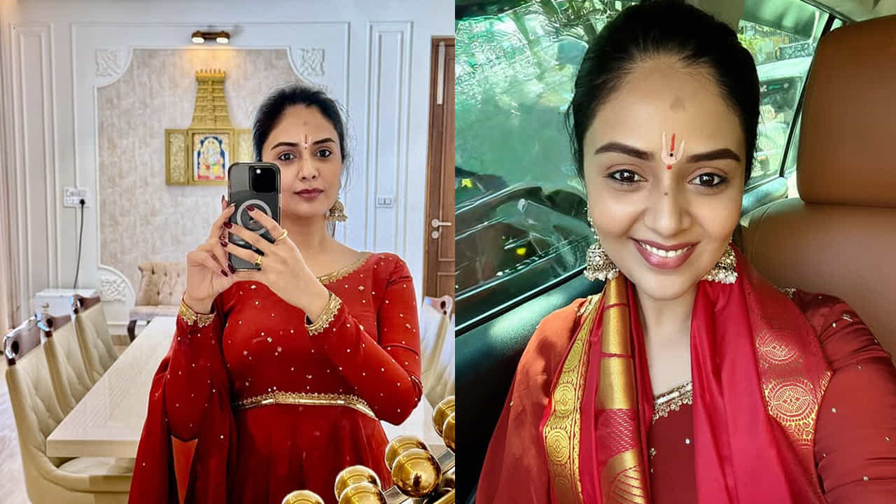  దీంతో ప్రస్తుతం ఈ ఫొటోలు సామాజిక మాధ్యమాల్లో వైరల్ గా మారాయి. నెటిజన్లు భిన్న రకాలుగా కామెంట్స్ చేస్తున్నారు.
