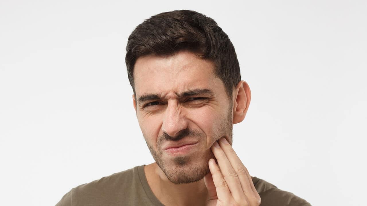 Tooth Pain: చలికాలంలో భరించ లేనంతగా పంటి నొప్పి.. వీటితో పరార్!