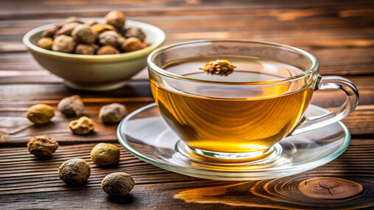 Triphala Drink: త్రిఫల నీటిని తాగడం వల్ల కలిగే ప్రయోజనాలు అనేకం.. ఈ సమస్యలు దూరం!