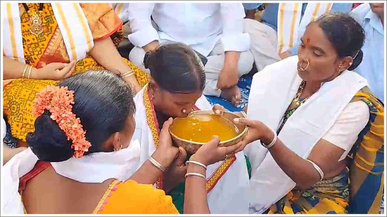 Telangana: తొడసం మహిళ సాహసం.. రెండున్నర కిలోల నువ్వుల నూనే తాగేసింది