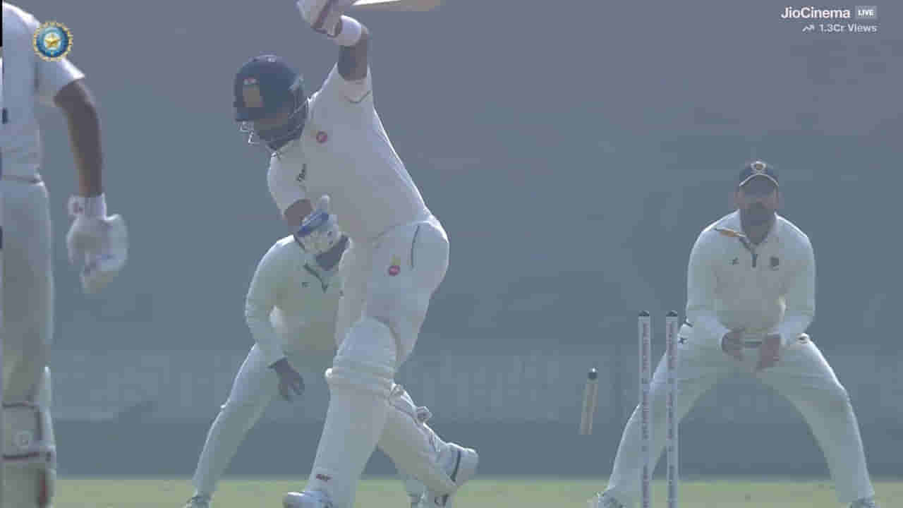 12 ఏళ్ల తర్వాత రీఎంట్రీ.. కట్‌చేస్తే.. పట్టుమని 12 పరుగులు కూడా చేయలే.. రంజీలోనూ కోహ్లీ అట్టర్ ఫ్లాప్ షో