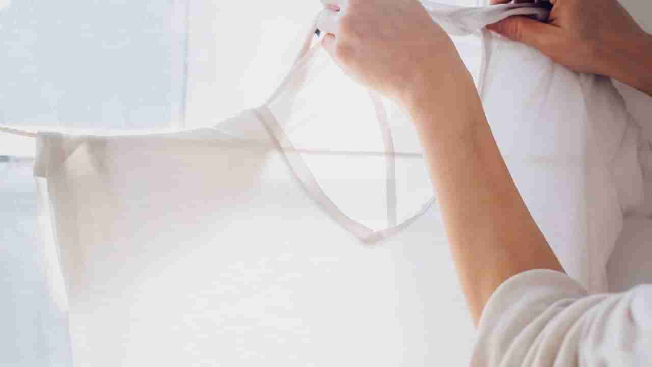 తెల్లని బట్టలపై ఉన్న మొండి మరకలు వదలడం లేదా..? ఈ సింపుల్ చిట్కాలతో ట్రై చేయండి..!