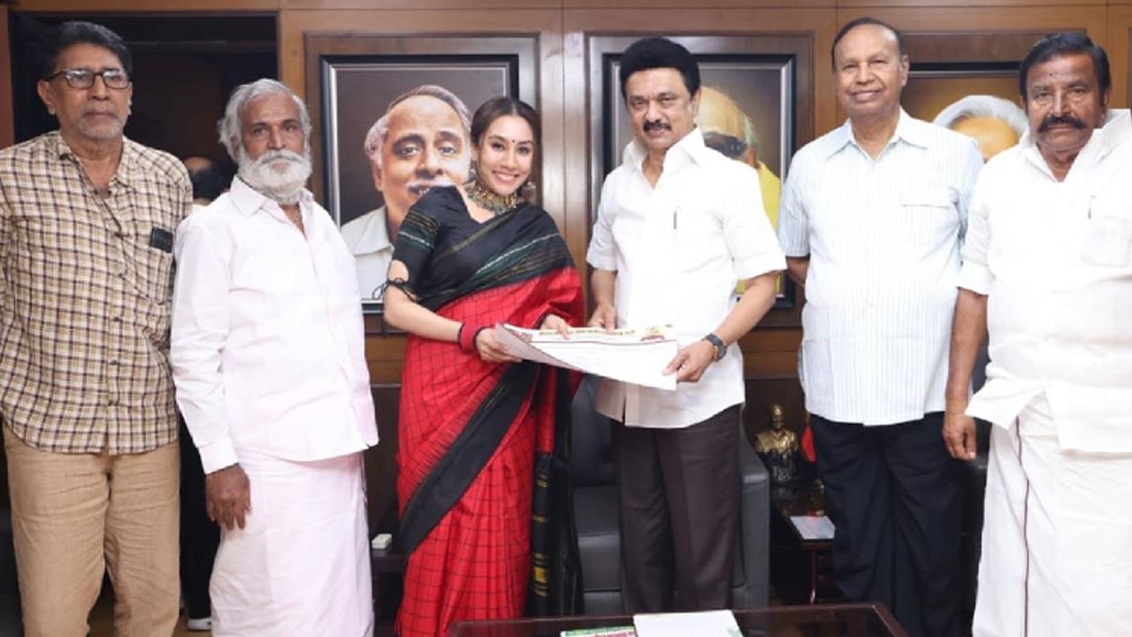 Tamil Nadu: డీఎంకే ఐటీ విభాగం డిప్యూటీ సెక్రటరీగా నటుడు సత్యరాజ్ కుమార్తె దివ్య