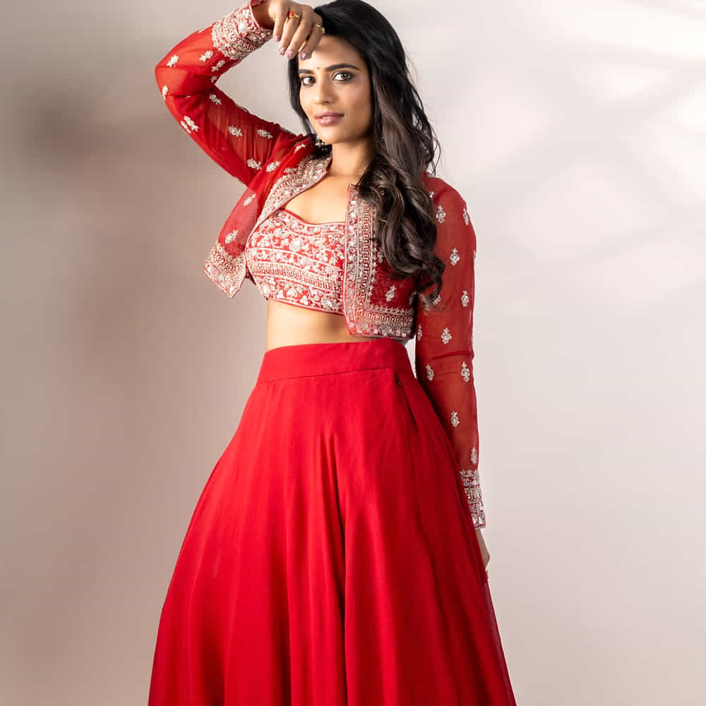 సంక్రాంతికి వస్తున్నాం సినిమా కంటే  ముందు ఐశ్వర్య రాజేష్ కొన్ని సినిమాల్లో నటించింది. కౌసల్య కృష్ణమూర్తి సినిమాతో టాలీవుడ్ లోకి హీరోయిన్ గా ఎంట్రీ ఇచ్చింది. మిస్ మ్యాచ్, వరల్డ్ ఫేమస్ లవర్,టక్‌ జగదీష్‌,రిపబ్లిక్‌ సినిమాల్లో నటించింది. 