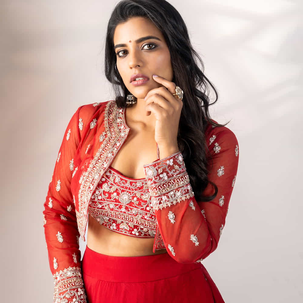  సంక్రాంతికి వస్తున్నాం సినిమాతో భారీ హిట్ అందుకున్న ఐశ్వర్య రాజేష్ కు ఇప్పుడు ఆఫర్స్ వెల్లువెత్తుతున్నాయని తెలుస్తుంది. తాజాగా ఐశ్వర్య రాజేష్ కు ఓ స్టార్ హీరో సినిమాలో ఛాన్స్ అందుకుందని తెలుస్తుంది. త్వరలోనే దీని పై క్లారిటీ రానుంది. 