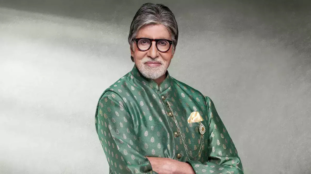 తాజాగా విజయ్ దేవరకొండ, రాహుల్ సంక్రీత్యన్ సినిమాలో కీలక పాత్ర కోసం అమితాబ్ పేరు వినిపిస్తుంది. 1850ల నాటి కథ ఇది.. ఇందులో బిగ్ బి కోసం డిఫరెంట్ క్యారెక్టర్ రాహుల్ డిజైన్ చేస్తున్నట్లు తెలుస్తుంది. మొత్తానికి మెల్లమెల్లగా మన వాడైపోతున్నారు బాలీవుడ్ మెగాస్టార్.