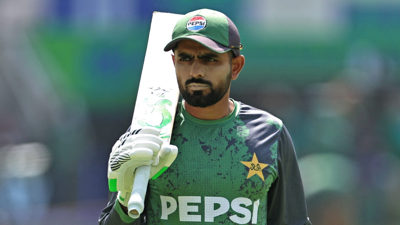 Babar Azam: బాబు ఆజాము.. ఈ ఆరోపణలు ఏంటమ్మ? బాబర్ పై సంచలన కామెంట్స్ చేసిన పాక్ మాజీ క్రికెటర్ Babar Azam: బాబు ఆజాము.. ఈ ఆరోపణలు ఏంటమ్మ? బాబర్ పై సంచలన కామెంట్స్ చేసిన పాక్ మాజీ క్రికెటర్