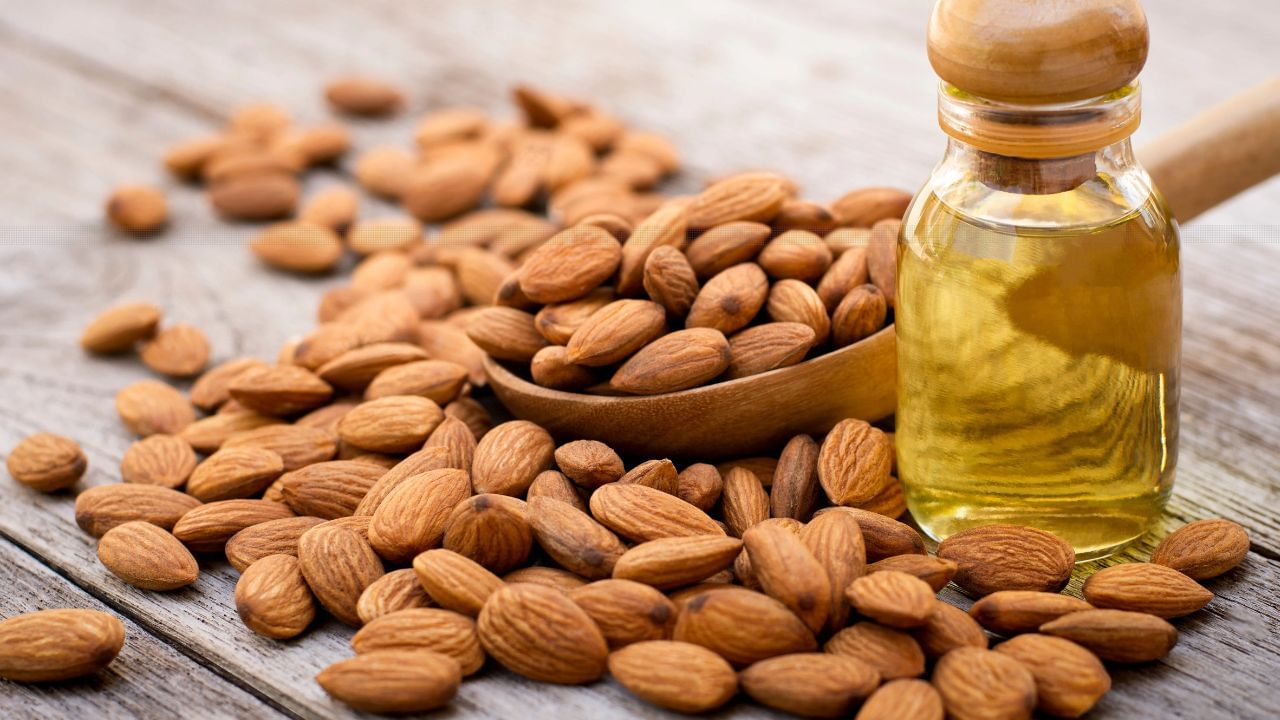 ఆరోగ్యకరమైన కొవ్వులు, విటమిన్ E అధికంగా ఉండే బాదంపప్పులను మీ ఆహారంలో చేర్చుకోవడం వల్ల చర్మ ఆరోగ్యాన్ని కాపాడుకోవడానికి కూడా ప్రయోజనకరంగా ఉంటుంది. బాదంపపపులో మోనోఅన్‌శాచురేటెడ్‌ కొవ్వులు(ఎంయూఎఫ్‌ఏ), విటమిన్‌ ఈ, పాలీఫైనాల్స్‌ పుష్కలంగా ఉంటాయి. ఇవన్నీ చర్మరక్షణకు దోహదం చేస్తాయి. 