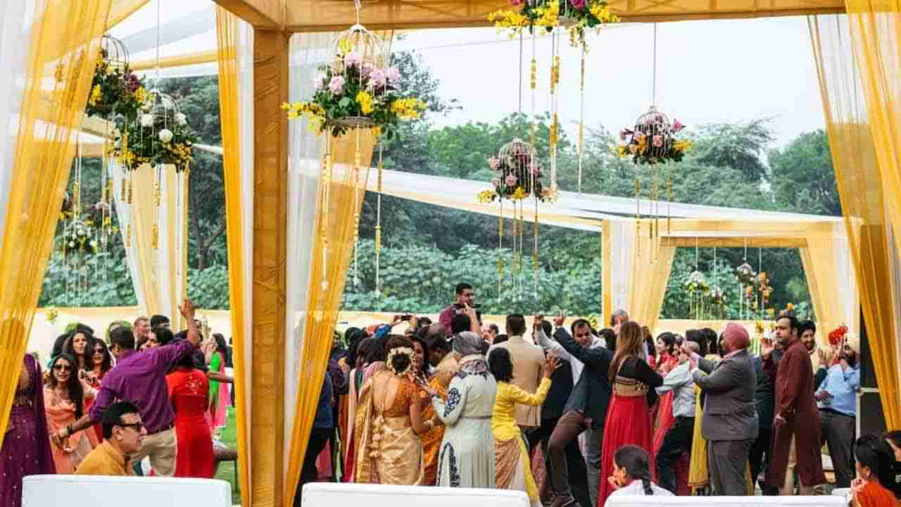 ఇదో ఆదర్శ గ్రామం.. డీజే, మందు లేకుండా పెళ్లిళ్లు చేస్తే భారీ బహుమతి..! ఎక్కడంటే..