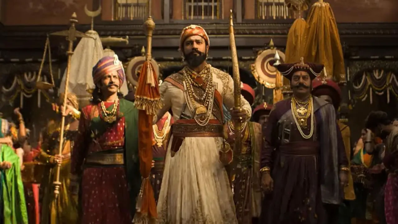  ఛావా సినిమాలో శివాజీ మహరాజ్‌ తనయుడు శంభాజీ చేసిన సాహసాలను, ఆయన శౌర్యాన్నీ చెప్పారు మేకర్స్. నమ్మిన ధర్మాన్ని, తనవారిని కాపాడుకోవడానికి ఆయన చేసిన పోరాటాల గురించి ప్రస్తావించారు.