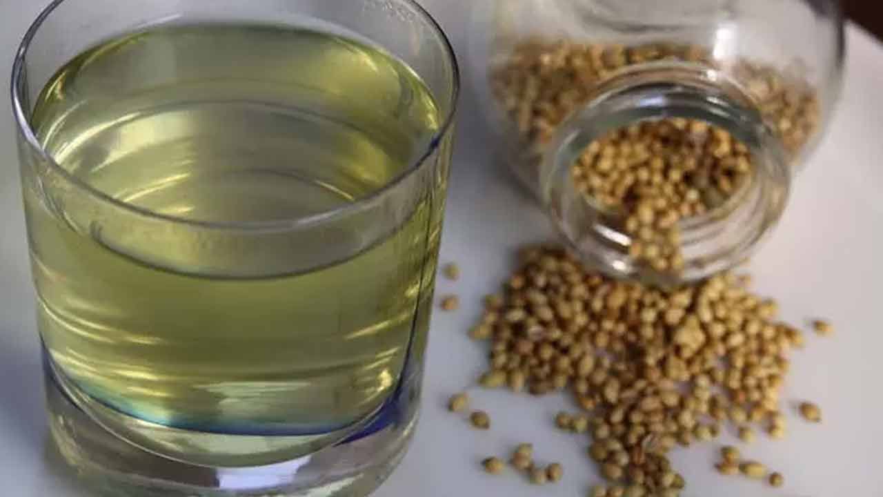 కిడ్నీ సమస్యలతో బాధపడే వారికి కూడా ధనియాల నీరు బాగా ఉపయోగపడుతుంది. ముఖ్యంగా యూరినరీ ట్రాక్ ఇన్‌ఫెక్షన్ సమస్యలు ఉన్నవారు కూడా ధనియాల నీటిని రోజూ పరగడుపున తీసుకోవాలి. బరువు తగ్గాలనుకునే వారికి ఈ ధనియాల నీళ్లు ఎంతో మేలు చేస్తాయి. ధనియాల నీటితో జీవక్రియ మెరుగవుతుంది. జీర్ణ సంబంధిత సమస్యలకు చెక్‌ పెట్టొచ్చు. తీసుకున్న ఆహారం బాగా జీర్ణమవుతుంది.