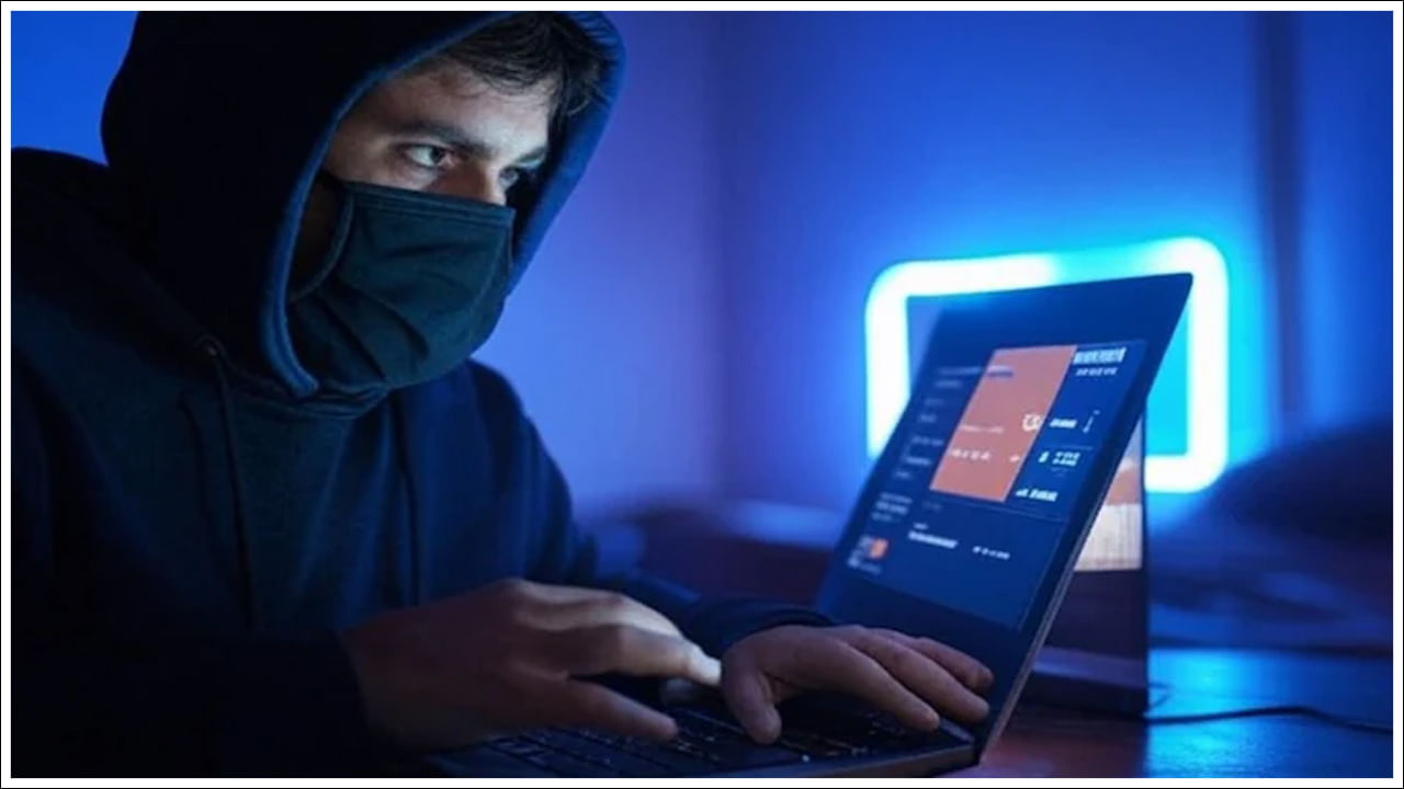 Credit Card: కస్టమర్‌ కేర్‌ నుంచి కాల్‌..క్రెడిట్‌ కార్డుల నుంచి క్షణాల్లోనే రూ.9 లక్షలు మాయం