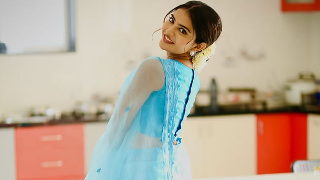 షాది అనే ఓ షార్ట్ ఫిల్మ్‌లో ప్రధాన పాత్రలో కనిపించింది ఈ ముద్దుగుమ్మ. ఇందులో ఆమె నటనకి SIIMA షార్ట్ ఫిల్మ్ అవార్డ్స్‌లో ఉత్తమ నటిగా ఎంపికైంది. 2024లో జి5లో ప్రసారం అయినా బహిష్కరణ అనే వెబ్‏‎సిరీస్‎లో ముఖ్య పాత్రలో కనిపించింది. 