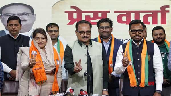 BJP on Delhi: ఢిల్లీలో డబుల్ ఇంజన్ కాదు.. ట్రిపుల్ ఇంజన్ సర్కార్.. వేగంగా కదులుతున్న పావులు..!