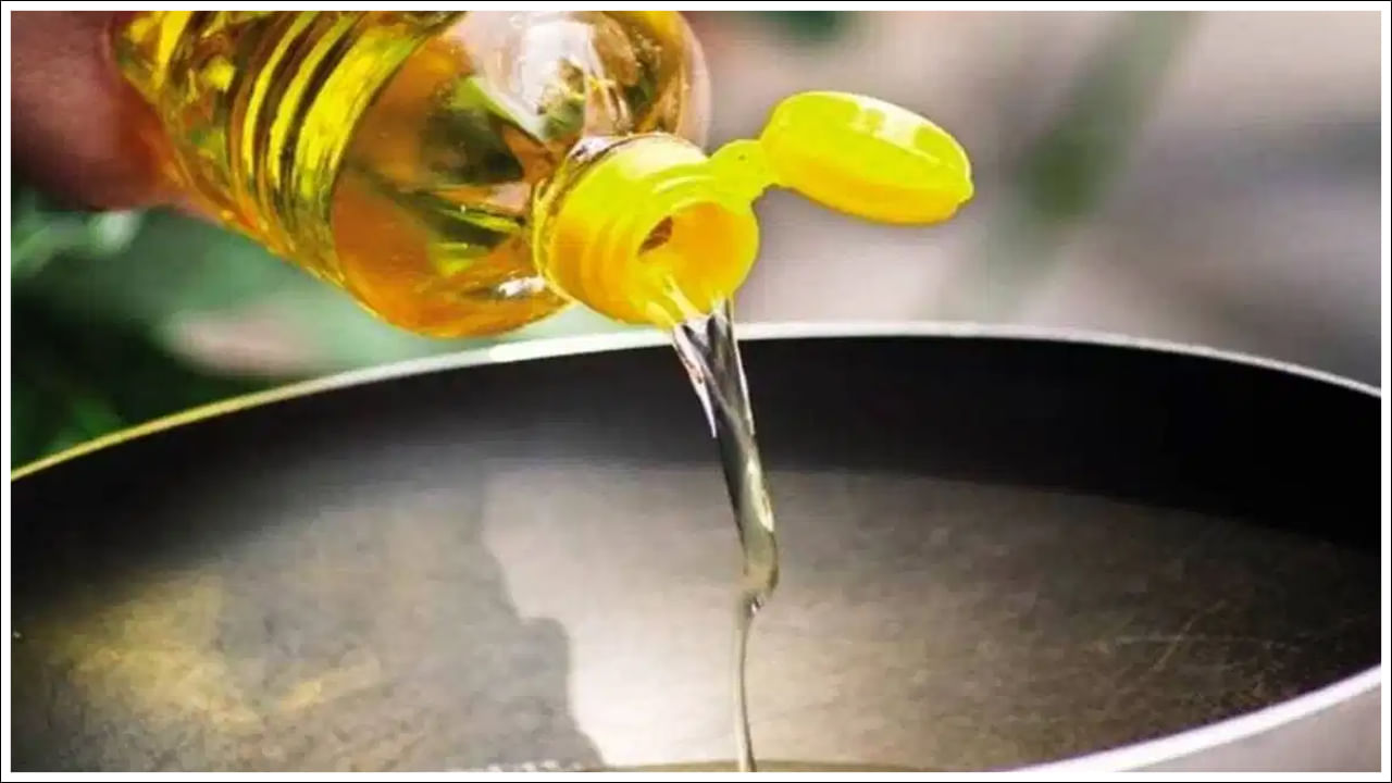Edible Oil: మరోసారి వంట నూనె ధరలు పెరగనున్నాయా? కారణం ఏంటో తెలుసా?
