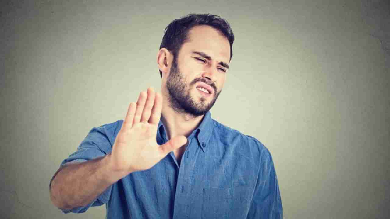 మోసం చేసే వాళ్లకి ఉండే కామన్ లక్షణాలు ఇవే..! ఈ 6 లక్షణాలుంటే అస్సలు నమ్మకండి..!