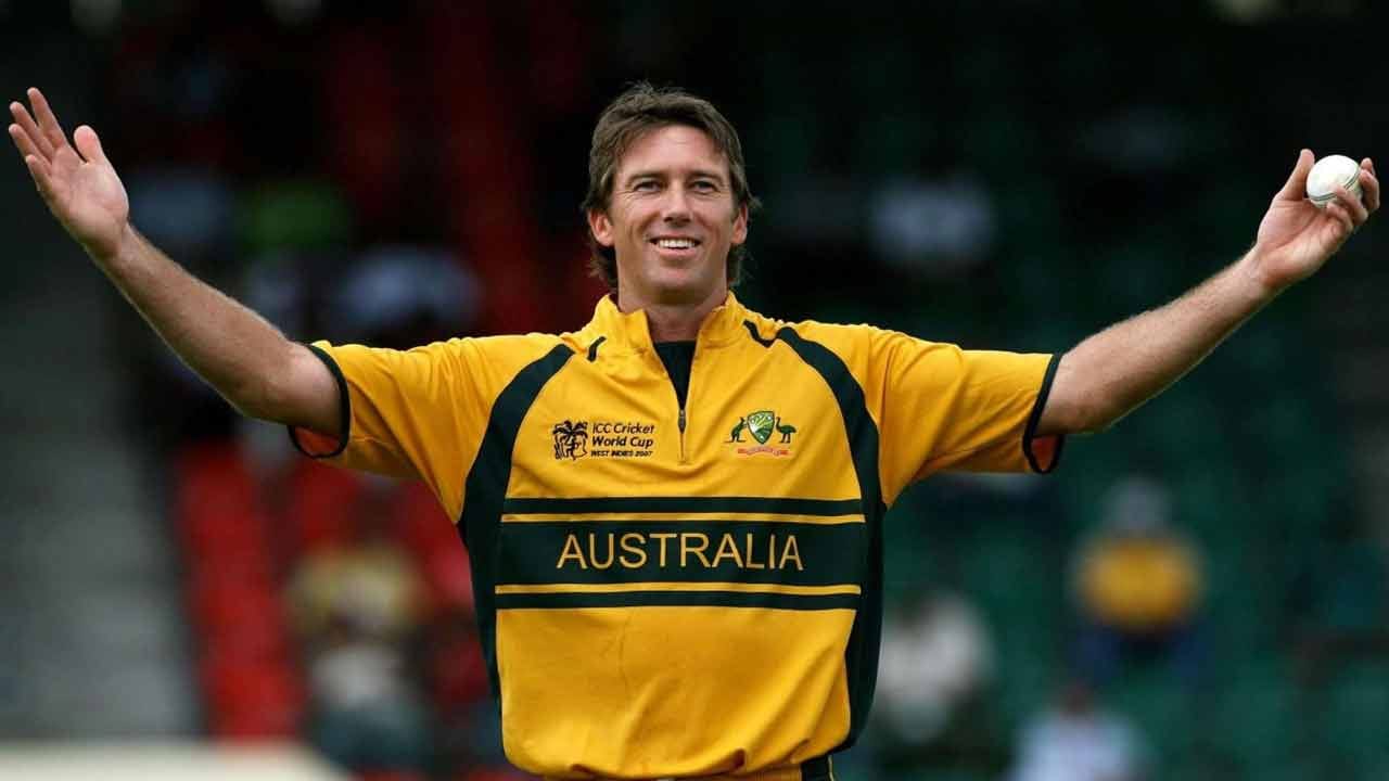 ఐదో స్థానంలోనూ మరో ఆస్ట్రేలియన్‌ ఆటగాడే ఉన్నాడు. అతనే ది గ్రేట్‌ గ్లెన్‌ మెక్‌గ్రాత్‌. ఫర్ఫెక్ట్‌ లైన్‌ అండ్‌ లెంత్‌ బౌలింగ్‌కు పెట్టింది పేరైన మెక్‌గ్రాత్‌ 2000 నుంచి 2006 మధ్య జరిగిన ఛాంపియన్స్‌ ట్రోఫీల్లో 12 మ్యాచ్‌లు ఆడి 19.61 యావరేజ్‌తో 21 వికెట్లు సాధించాడు. ఒక మ్యాచ్‌లో 5 వికెట్ల హాల్‌ సాధించాడు. ఎకానమీ వచ్చేసి 4.03గా ఉంది. 