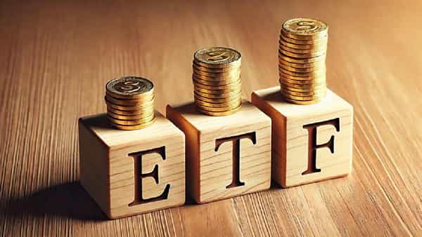 Gold ETF: పసిడిపై బంగారం లాంటి రాబడి.. ఏడాదిలో ఎంతో మార్పు
