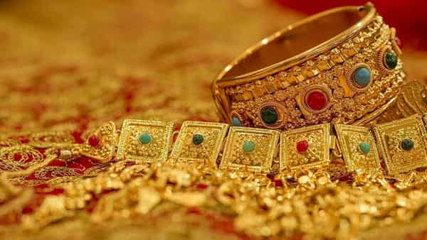 Gold Rate: ఆల్టైమ్ రికార్డ్ ధరకు చేరింది బంగారం ధర