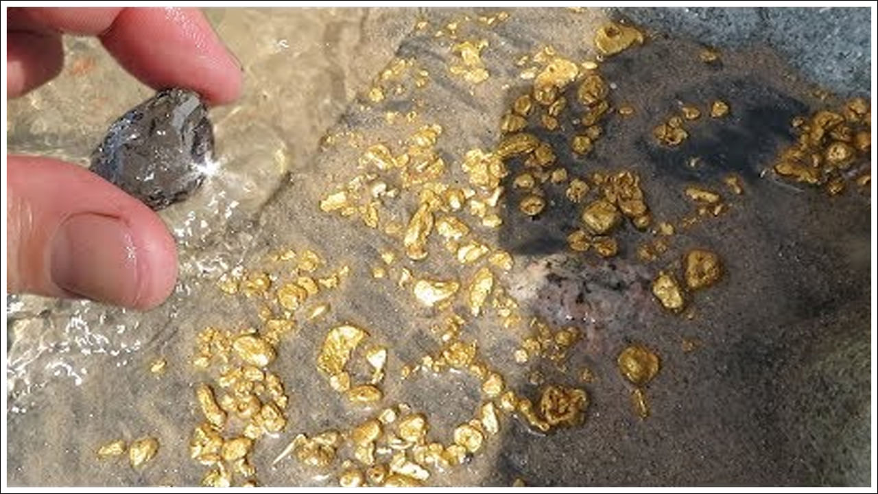 గతంలో పాకిస్తాన్‌లో పెద్ద మొత్తంలో ముడి చమురు నిల్వలు గుర్తించారని వార్తలు కూడా వచ్చాయి. ఇప్పుడు బంగారు నిల్వలు భూగర్భంలో ఉన్నాయని చెబుతుండటంతో ఆర్థిక ఇబ్బందులను ఎదుర్కొంటున్న పాకిస్తాన్‌కు ప్రకృతి స్వయంగా సహాయం చేసిందా అని ప్రశ్నిస్తున్నారు.