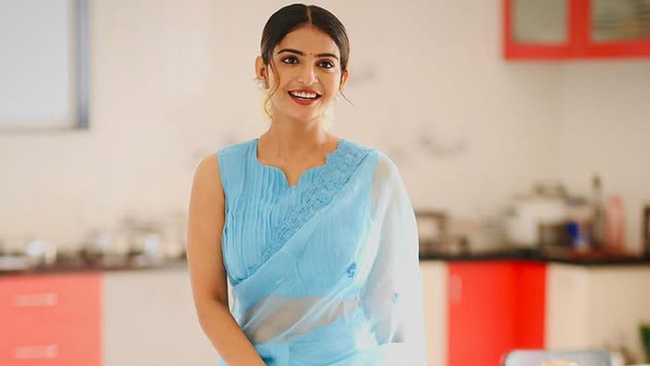 2021లో పవన్ కళ్యాణ్ వకీల్ సాబ్ సినిమాలో దివ్య అనే ముఖ్య పాత్రలో ప్రేక్షకులను ఆకట్టుకుంది. ఈ చిత్రం బ్లాక్ బస్టర్ అయింది. తరువాత యంగ్ హీరో నితిన్, నభా నటేష్ జంటగా తెరకెక్కిన మాస్ట్రో అనే సినిమా పవిత్రగా నటించింది ఈ వయ్యారి.