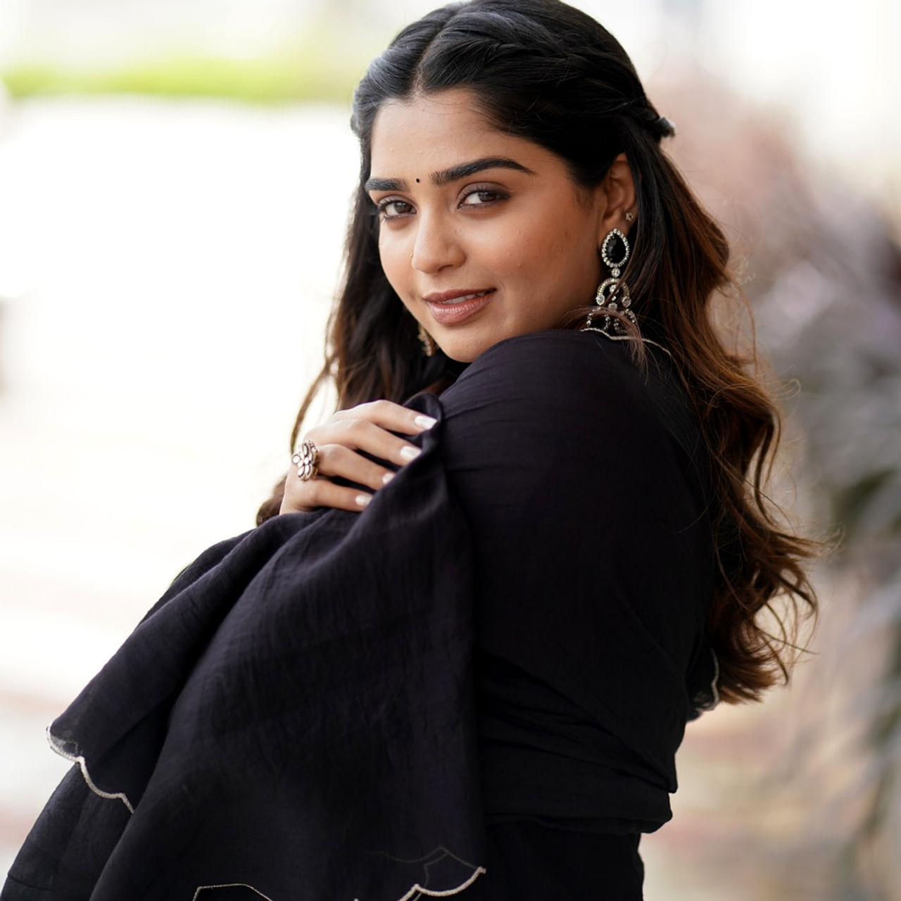 తమిళ్ లో సూపర్ హిట్‌గా నిలిచిన సినిమాల్లో 96 సినిమా ఒకటి. మక్కల్ సెల్వన్ విజయ్ సేతుపతి , త్రిష జంటగా నటించిన 96 సినిమా ఎంత పెద్దగా విజయం సాధించిందో అందరికీ తెలుసు. ఈ సినిమాలో చైల్డ్ ఆర్టిస్ట్ గా నటించింది అందాల చిన్నది గౌరీ జీ కిషన్. 