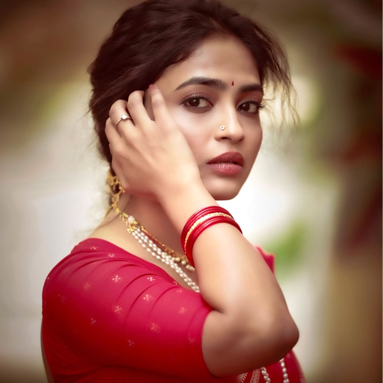 Alekhya Harika : బాపు బొమ్మల మెరిసిన దేత్తడి హారిక.. హీరోయిన్స్‌ను మించి  ఉందిగా.. - Telugu News | Youtuber dethadi harika shared her latest photos |  TV9 Telugu