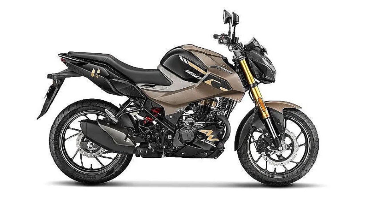 పట్టణాలు, గ్రామాలతో పాటు అన్ని రకాల రోడ్లపై హీరో ఎక్స్ ట్రీమ్ 160ఆర్ బైక్ చక్కగా పరుగులు తీస్తుంది. ఆధునిక డిజైన్, మంచి పనితీరుతో ఆకట్టుకుంటోంది. దానికి తోడు మన దేశంలో హీరో బ్రాండ్ కు ఉన్న ఆదరణ తెలిసిందే. దీనిలోని 163 సీసీ ఇంజిన్ నుంచి 15 బీహెచ్ పీ పవర్ విడుదల అవుతుంది. దాదాపు 45 కిలోమీటర్ల మైలేజీ రావడంతో పాటు గంటకు 110 కిలోమీటర్ల గరిష్ట వేగంతో ప్రయాణం చేయవచ్చు. ఈ బండి ధర రూ.1,05,000.