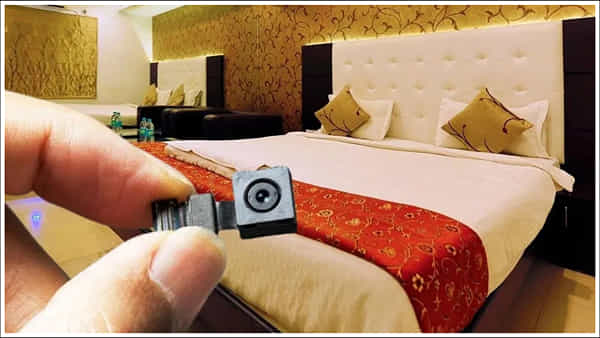 Hidden Cameras: హోటల్ గదుల్లో సిక్రెట్ కెమెరాలు ఉన్నాయా? మీ స్మార్ట్ఫోన్తోనే తెలుసుకోండిలా!