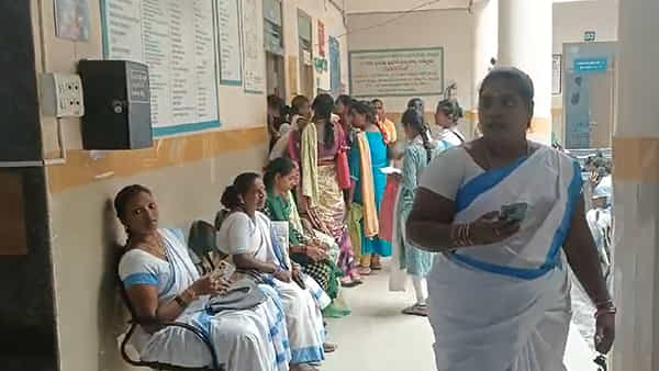 Chittoor District: సడెన్గా స్పృహ తప్పి పడిపోయిన 10వ తరగతి బాలిక.. ఆస్పత్రికి తీసుకెళ్లగా..