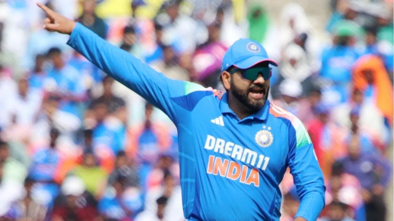 Rohit Sharma: చరిత్ర సృష్టించిన రోహిత్ శర్మ.. కట్చేస్తే.. ఆ లిస్ట్లో ధోనికి షాకిచ్చాడుగా