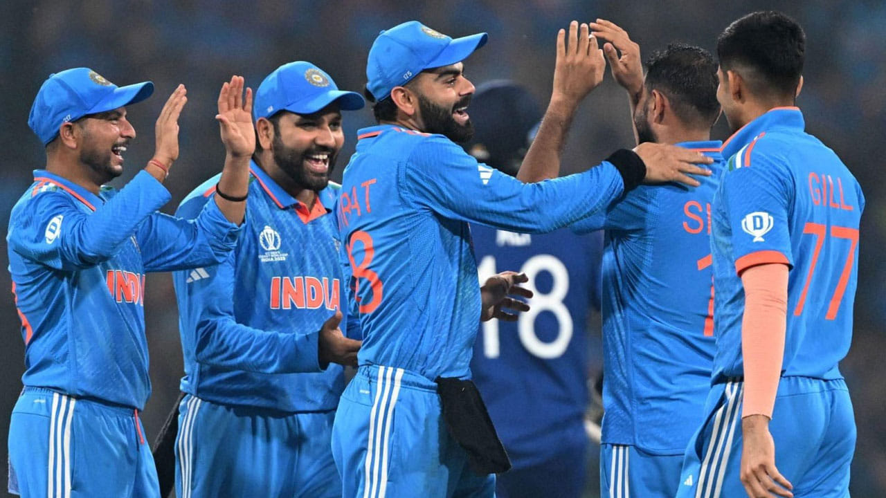 2024లో న్యూజిలాండ్‌తో జరిగిన బెంగళూరు టెస్ట్‌కు కుల్దీప్ యాదవ్ దూరంగా ఉన్నాడు. ఇలాంటి పరిస్థితిలో, అతను నాగ్‌పూర్ వన్డేలో పునరాగమనం చేశాడు. అలాంటి పరిస్థితిలో, కుల్దీప్‌కు మూడో వన్డేలో అవకాశం లభించే అవకాశం ఉందని భావిస్తున్నారు. 