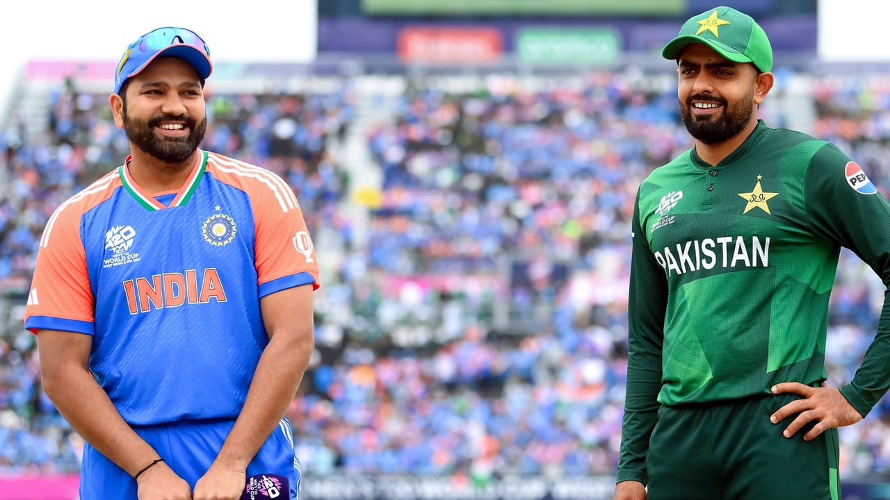 ఐసీసీ అప్డేట్ ఏమిటి? ఫిబ్రవరి 3వ తేదీన భారత కాలమానం ప్రకారం సాయంత్రం 5:30 గంటల నుంచి దుబాయ్లో జరగనున్న మ్యాచ్ల టిక్కెట్లు విక్రయానికి అందుబాటులో ఉంటాయని ఐసీసీ సోమవారం తన అప్డేట్లో తెలిపింది. మొదటి సెమీ-ఫైనల్ మ్యాచ్ కూడా దుబాయ్లో జరుగుతుంది. ఇందుకోసం ఐసీసీ మొదటి సెమీ-ఫైనల్ ముగిసిన తర్వాత ఫైనల్ మ్యాచ్ టిక్కెట్ ధర విక్రయానికి అందుబాటులో ఉంటుందని తెలియజేసింది.