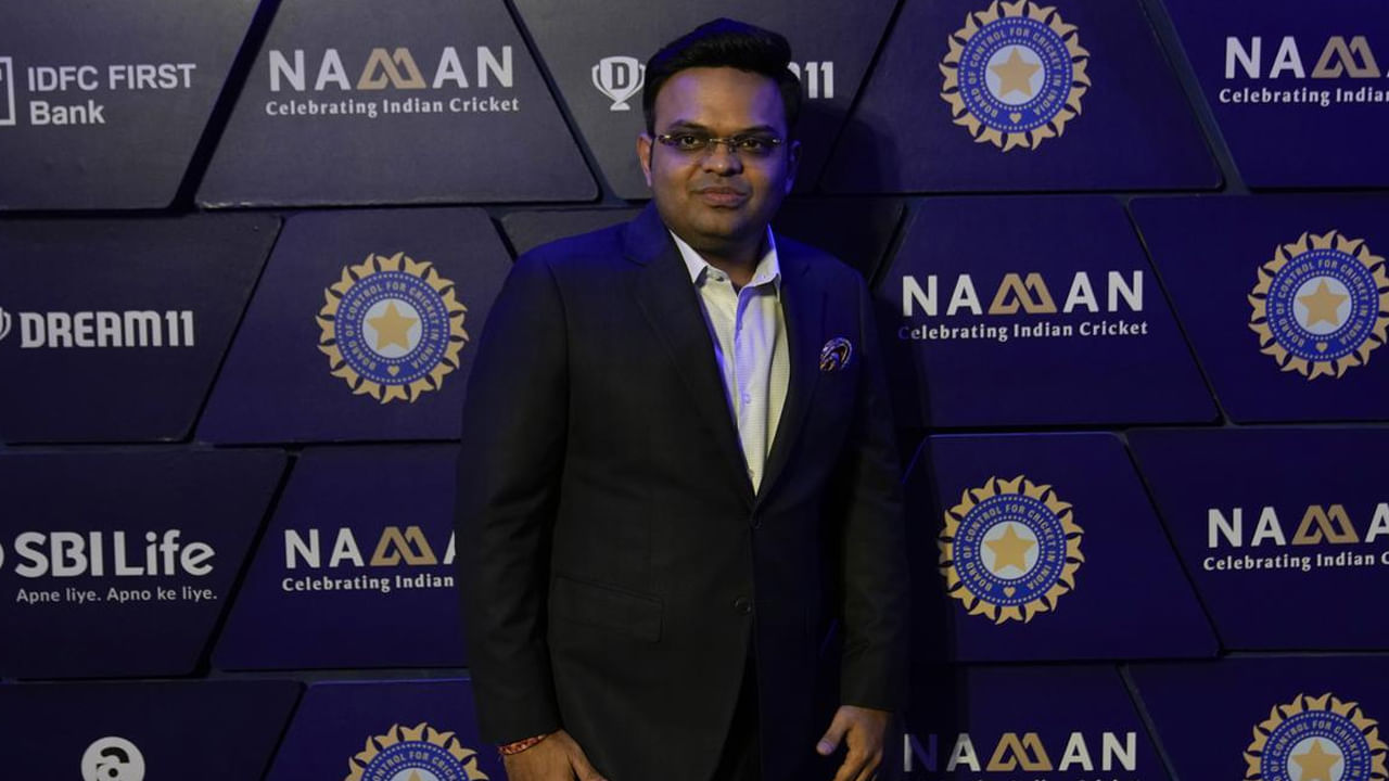 ఐదు రోజుల పాటు టెస్ట్ క్రికెట్ జరగదా? హిందూస్థాన్ టైమ్స్‌ నివేదిక ప్రకారం, నాలుగు రోజుల టెస్ట్ సాధ్యాసాధ్యాలను కూడా చర్చలో చర్చించే అవకాశం ఉంది. అలాగే, మూడు టెస్టుల సిరీస్‌ను అనుమతించవచ్చు అని తెలుస్తోంది. అయితే, నివేదిక ప్రకారం, యాషెస్ వంటి మార్క్యూ సిరీస్, ఇతర టైర్-వన్ పోటీలు ఐదు రోజుల మ్యాచ్‌లు జరుగుతాయని అంటున్నారు. ఈ ప్రణాళిక అమలు చేస్తే, భారతదేశం టైర్-వన్ జట్లలో చేరే అవకాశం ఉంటుంది. అంటే భారత జట్టు నాలుగు రోజుల టెస్టు ఆడే అవకాశం లేదు.