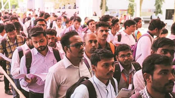 AP News: ఏపీ నిరుద్యోగులకు తీపికబురు.. మెగా డీఎస్సీపై కీలక ప్రకటన