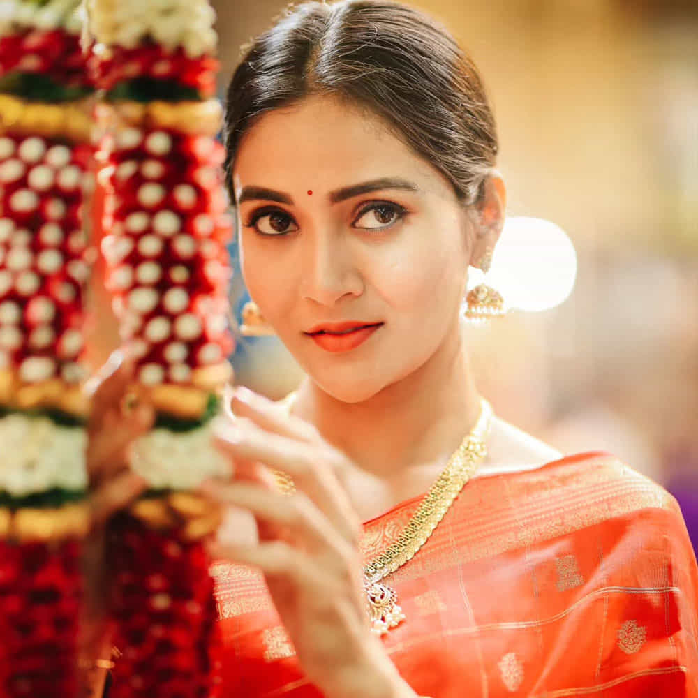 కార్తీక దీపం 2 సీరియల్లో జ్యోత్స్న పాత్రలో గాయత్రి సింహాద్రి అద్భుతంగా నటిస్తుంది. మొదట ఈ పాత్ర కోసం శోభా శెట్టిని అనుకున్నారట. కానీ చివరి నిమిషంలో గాయత్రిని ఎంపిక చేసుకున్నారట. 