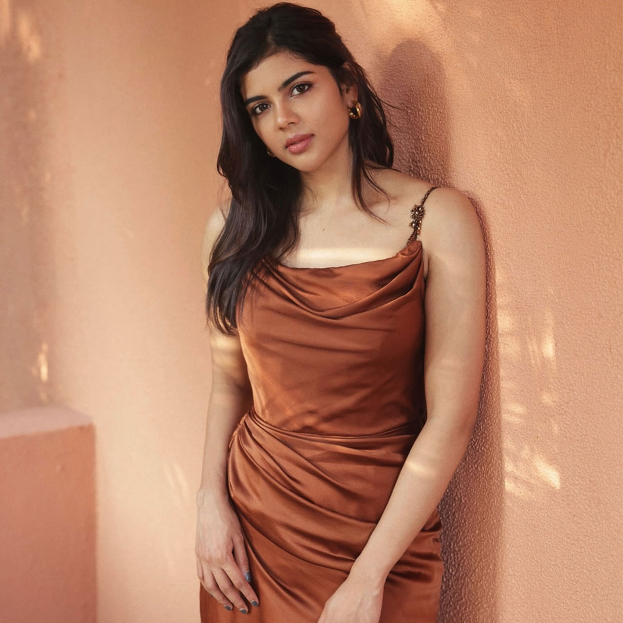 టాలీవుడ్ యంగ్ హీరోయిన్లలో కళ్యాణి ప్రియదర్శన్ ఒకరు. అందం, అభినయంతో తక్కువ సమయంలోనే విపరీతమైన క్రేజ్ సొంతం చేసుకుంది ఈ వయ్యారి. మలయాళీ దర్శకుడు ప్రియదర్శన్, మాజీ హీరోయిన్ లిస్సీల కుమార్తె కళ్యాణి. 