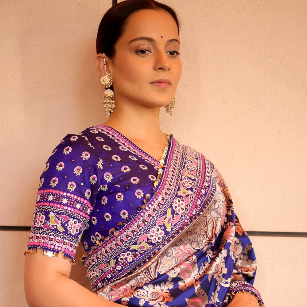 ఈ చిత్రానికి ఉత్తమ సహాయ నటిగా జాతీయ అవార్డు అందుకుంది. హిందీలో క్వీన్, మణికర్ణక, తను వెట్స్ మను వంటి చిత్రాలతో స్టార్ డమ్ అందుకుంది. తెలుగులో ప్రభాస్ నటించిన ఏక్ నిరంజన్ చిత్రంలో నటించింది కంగనా.