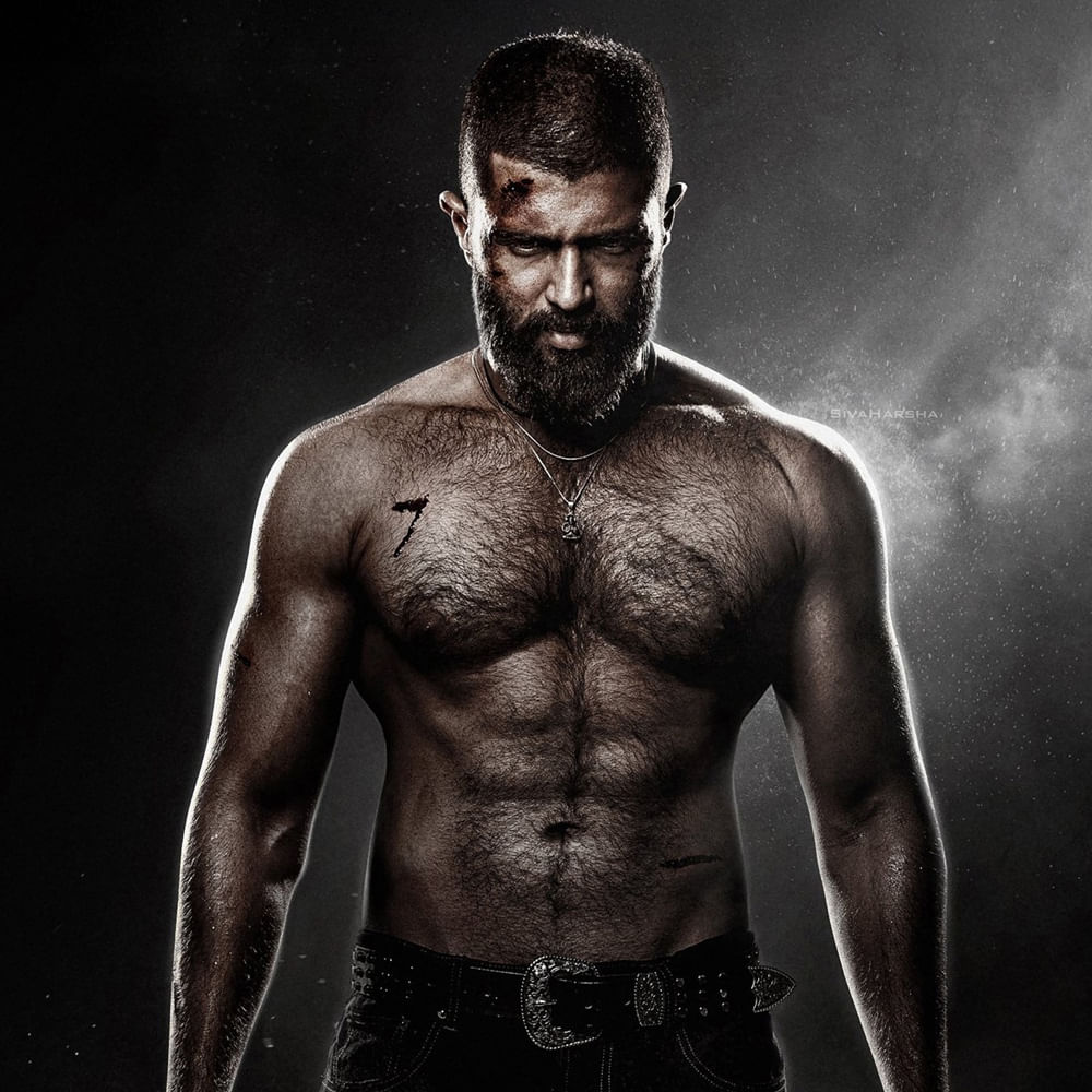 ఇప్పుడు కింగ్‌డమ్ కోసం గుండుతో రఫ్ లుక్‌లో మారిపోయారు. నెక్ట్స్ రాహుల్ సంక్రీత్యన్‌ సినిమా కోసం మరోలా కనిపించబోతున్నారు. ఇక నిఖిల్ స్వయంభు, ది ఇండియా హౌజ్ కోసం భారీగా మేకోవర్ అయ్యారు.