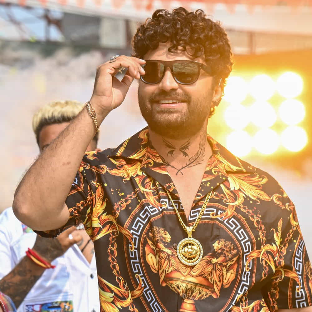 వాలెంటైన్స్ వీక్ మీద మాత్రం చాలా మంది హీరోలు ఆశలు పెట్టుకున్నారు. కిరణ్ అబ్బవరం దిల్‌రుబా, విశ్వక్‌సేన్ లైలా, బ్రహ్మా ఆనందం సినిమాలు ఫిబ్రవరి 14న ప్రేక్షకుల ముందుకు వచ్చేందుకు డేట్స్‌ లాక్ చేశాయి.