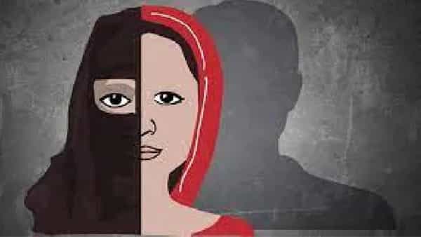 Love Jihad: లవ్ జిహాద్ కు వ్యతిరేకంగా మహారాష్ట్ర సర్కార్ అడుగులు.. డీజీపీ నేతృత్వంలో కమిటీ..!