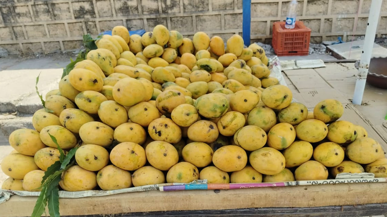 Hyderabad: హైదరాబాద్ మార్కెట్లో మామిడి పండ్లు.. కేజీ ఎంతో తెల్సా.