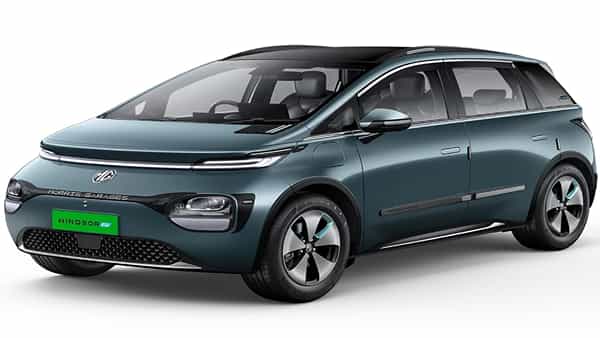 EV Cars: టాటా ఈవీ ఆధిపత్యానికి చెక్ పెట్టిన ఎంజీ ఈవీ.. అమ్మకాల్లో సరికొత్త రికార్డులు