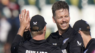 Video: 15 ఏళ్ల తర్వాత డబుల్ సెంచరీ.. క్రికెట్ గాడ్‌కు యూవీ స్పెషల్ సర్‌ప్రైజ్.. వీడియో వైరల్