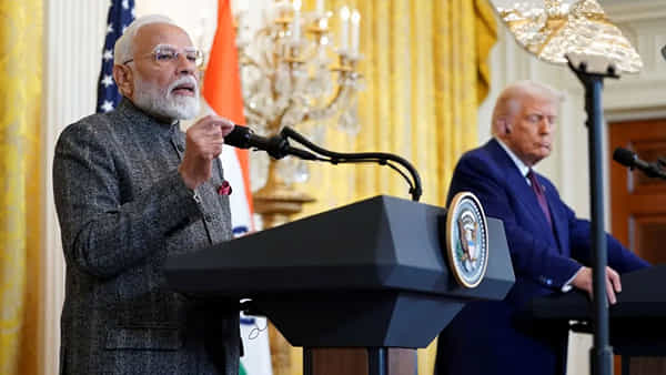 భారతదేశ సుంకాలపై అమెరికా అధ్యక్షుడు డొనాల్డ్ మరోసారి హాట్ కామెంట్స్..!