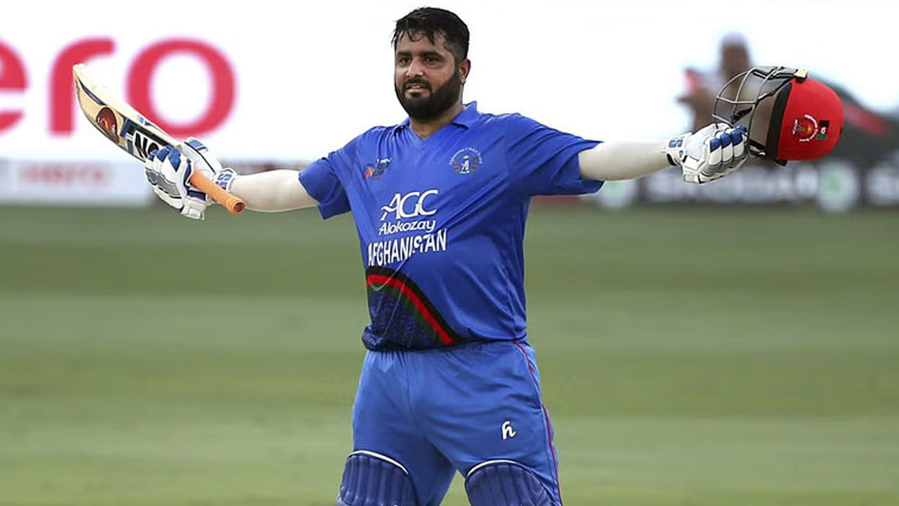 ఆసియా కప్‌ 2018 లోనే ఆఫ్ఘనిస్థాన్‌ ప్లేయర్‌ మహ్మద్‌ షెహజాద్‌ కూడా సెంచరీతో కదం తొక్కాడు. టీమిండియాతో జరిగిన ఈ మ్యాచ్‌లో షెహజాద్‌ 116 బంతుల్లో 124 పరుగులు సాధించి, టీమిండియాను దాదాపు ఓడించినంత పనిచేశాడు. అతని బ్యాటింగ్‌తో ఆఫ్గాన్‌ 252 పరుగుల భారీ స్కోర్‌ చేసింది. కానీ, టీమిండియా సైతం 252 పరుగులే చేయడంతో చివరికి మ్యాచ్‌ టైగా ముగిసింది.